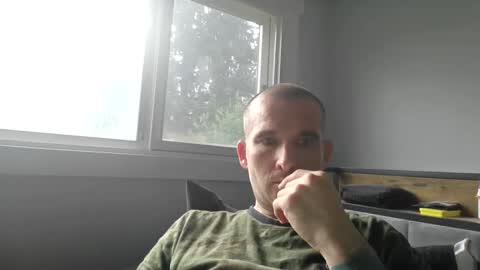 Snapshot of sscccooottt chatting on May 26, 1:12 am sscccooottt online show from May 26, 1:12 am