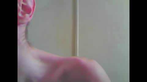 Snapshot of sssuperbaby chatting on February 24, 7:23 pm sssuperbaby online show from February 24, 7:23 pm