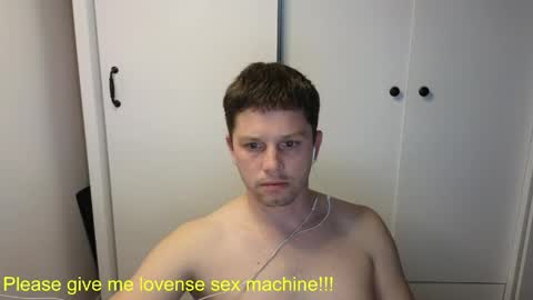 st1vemaster01 online show from May 11, 3:51 pm
