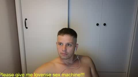st1vemaster01 online show from July 13, 2:09 pm