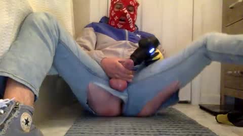 Snapshot of st3ps0n chatting on April 11, 8:35 pm st3ps0n online show from April 11, 8:35 pm