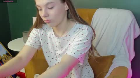 Stormy online show from June 22, 3:19 am