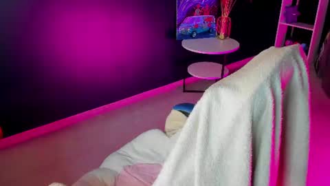 Stormy online show from July 2, 3:06 am