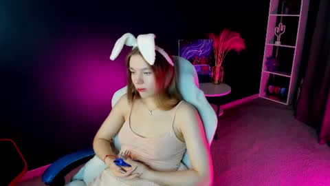 Stormy online show from July 3, 3:02 am
