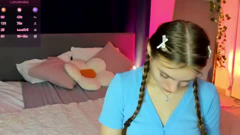 Stormy online show from August 5, 3:09 am