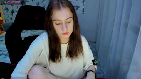 Stacey GMT5 Mo Tu We Th Fr Sa 3am -10am online show from January 27, 12:48 pm