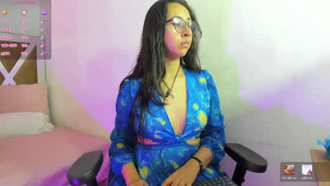 stacey_tay online show from May 28, 11:40 am