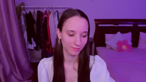 Snapshot of staceycutie chatting on February 10, 5:17 pm StaceyCutie online show from February 10, 5:17 pm