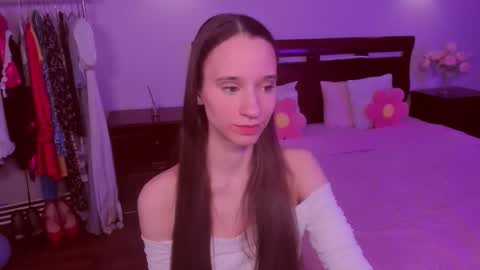 Snapshot of staceycutie chatting on February 17, 5:30 pm StaceyCutie online show from February 17, 5:30 pm