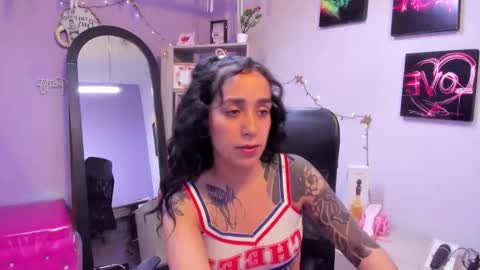 Stacey lee online show from January 17, 5:49 pm