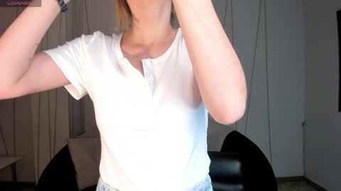 Stacy Woods online show from May 16, 11:42 am