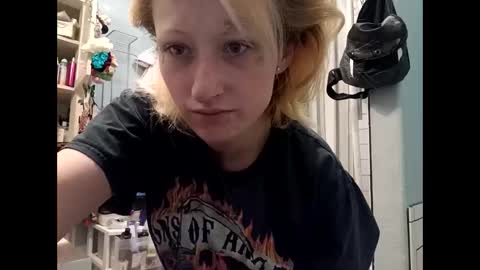 Snapshot of stacisavige chatting on January 20, 5:48 am Sinserity online show from January 20, 5:48 am