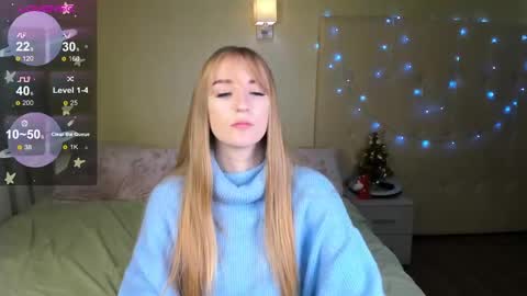 Snapshot of stacy_riiver chatting on December 13, 8:20 am Stacy Mon Tue Wed Thu Fri Sun GMT GMT 3 1000am - 0400pm online show from December 13, 8:20 am