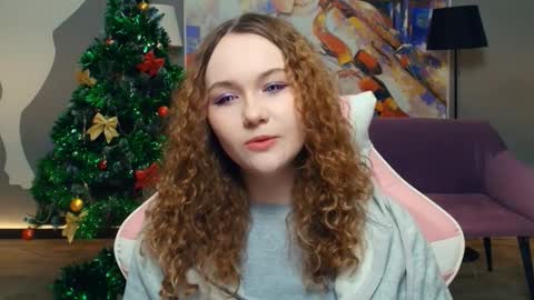 Snapshot of stacyroller chatting on February 21, 6:53 pm Violet online show from February 21, 6:53 pm