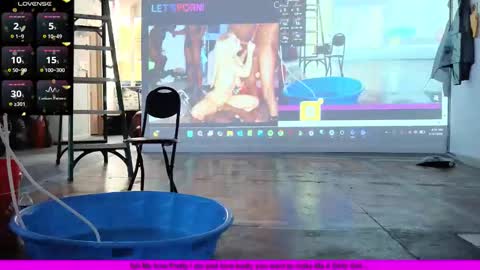 Snapshot of stacytasteme chatting on May 31, 12:56 pm Submissive Slut LOVES adoration online show from May 31, 12:56 pm