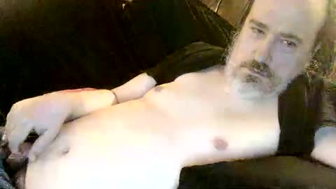 Snapshot of stamfordchub chatting on June 9, 10:21 pm Michael online show from June 9, 10:21 pm