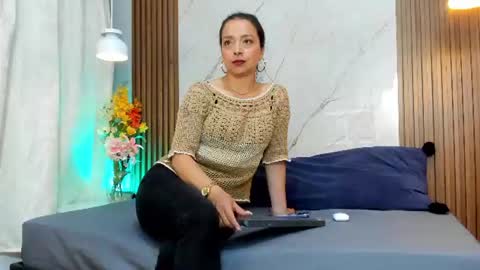 Snapshot of stangela_rivera chatting on July 8, 12:09 pm Angel Rivera online show from July 8, 12:09 pm