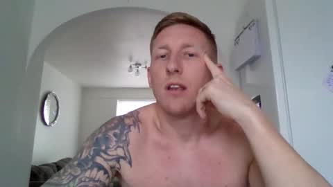 stanleyyyy26 online show from February 20, 1:22 pm