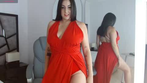 Snapshot of star_bluue chatting on May 13, 3:26 am star_bluue online show from May 13, 3:26 am