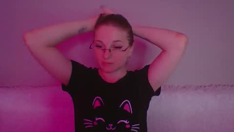 star_girlish online show from October 24, 5:42 pm