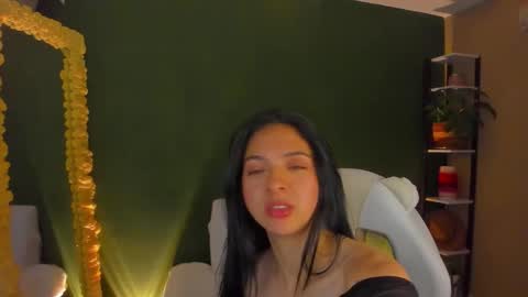 Snapshot of star_sub1 chatting on February 14, 1:02 am star_sub1 online show from February 14, 1:02 am