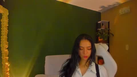 Snapshot of star_sub1 chatting on March 2, 11:55 pm star_sub1 online show from March 2, 11:55 pm