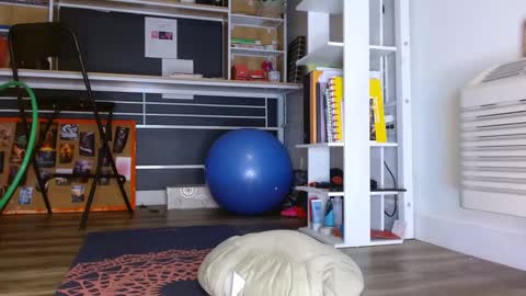 Snapshot of stara_dreams chatting on December 19, 8:55 pm Stara Winters online show from December 19, 8:55 pm