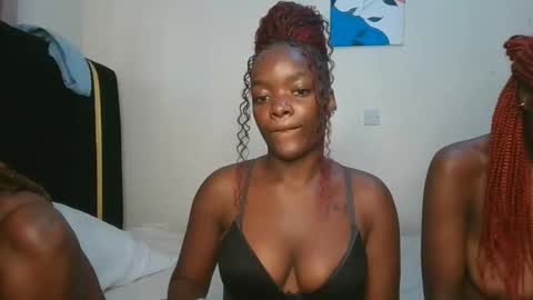 Snapshot of stargirl_lia chatting on March 13, 11:39 am lia online show from March 13, 11:39 am