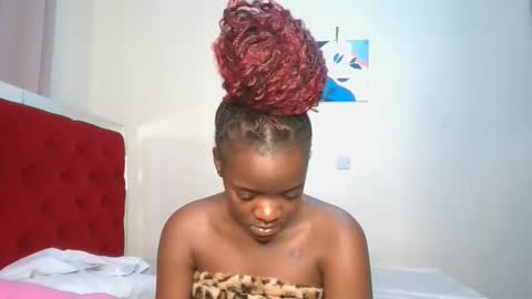 Snapshot of stargirl_lia chatting on March 23, 10:14 pm lia online show from March 23, 10:14 pm