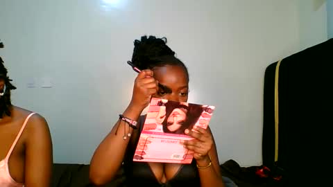 Snapshot of stargirl_lia chatting on May 28, 8:28 pm lia online show from May 28, 8:28 pm