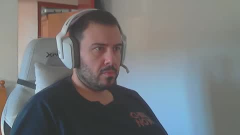 Snapshot of stark_86 chatting on December 6, 8:48 am stark_86 online show from December 6, 8:48 am