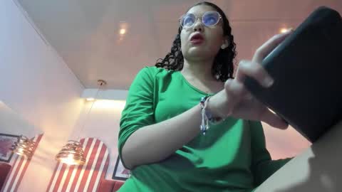 Stark Jones online show from February 15, 1:52 pm