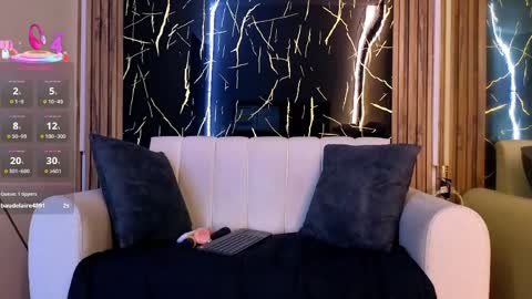 starlight_mature11_aws online show from May 30, 9:34 pm