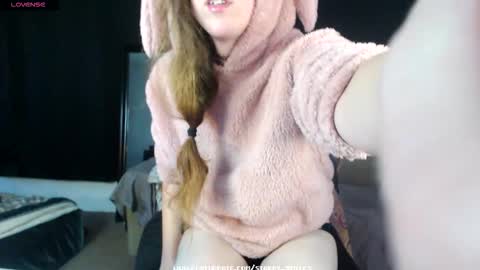 Snapshot of starry_smiles chatting on October 15, 10:32 pm Starry online show from October 15, 10:32 pm