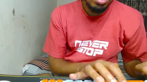 Snapshot of starrywhispers chatting on July 9, 3:49 pm StarryWhispers online show from July 9, 3:49 pm