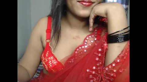 Snapshot of starrywhispers chatting on July 18, 7:12 am StarryWhispers online show from July 18, 7:12 am