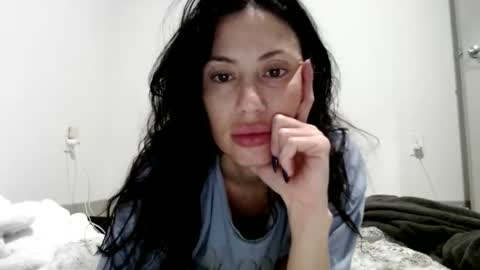 Snapshot of starseedgem chatting on June 11, 2:53 am starseedgem online show from June 11, 2:53 am