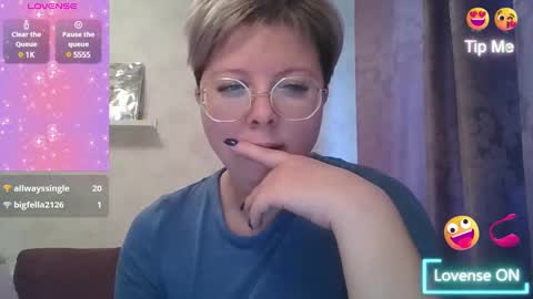 Snapshot of stasya_07 chatting on December 11, 10:14 am Stasya online show from December 11, 10:14 am