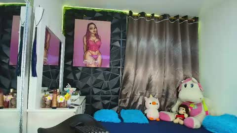 Snapshot of staycesexxxqueen chatting on May 19, 1:44 am staycesexxxqueen online show from May 19, 1:44 am