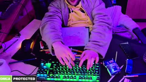 stechistech online show from December 3, 6:37 am