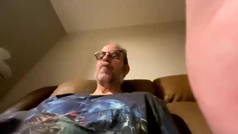 steel259373 online show from March 25, 5:24 am