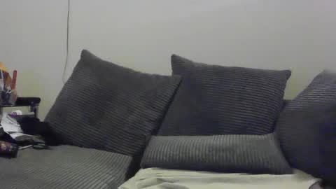 Snapshot of steelringshaft chatting on December 18, 4:06 pm Mikee online show from December 18, 4:06 pm