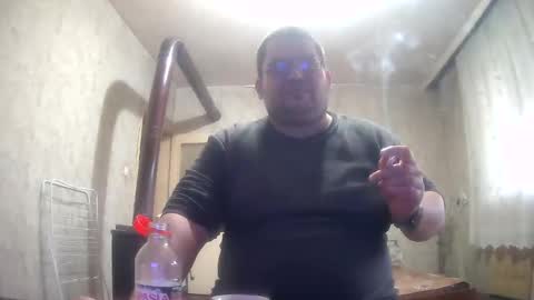 Stefan online show from December 17, 1:06 pm