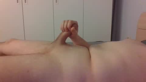 stefan951753 online show from June 18, 11:09 pm