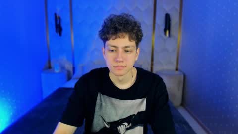 Esrefan online show from February 16, 7:32 pm