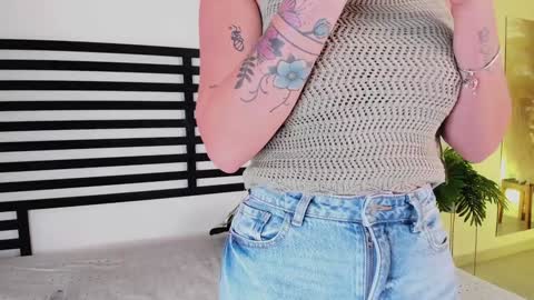 Snapshot of stefannny_ chatting on December 13, 4:05 pm Stefanny online show from December 13, 4:05 pm