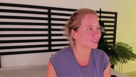 Snapshot of stefannny_ chatting on January 14, 6:38 pm Stefanny online show from January 14, 6:38 pm