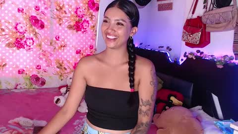 Snapshot of stefanny_pllus chatting on December 11, 9:12 pm Im MiaIts my first day here online show from December 11, 9:12 pm