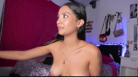 Snapshot of stefanny_pllus chatting on December 28, 6:17 am Im MiaIts my first day here online show from December 28, 6:17 am