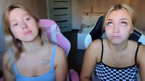 Snapshot of stefany_and_bettany chatting on September 11, 3:34 pm stefany_and_bettany online show from September 11, 3:34 pm